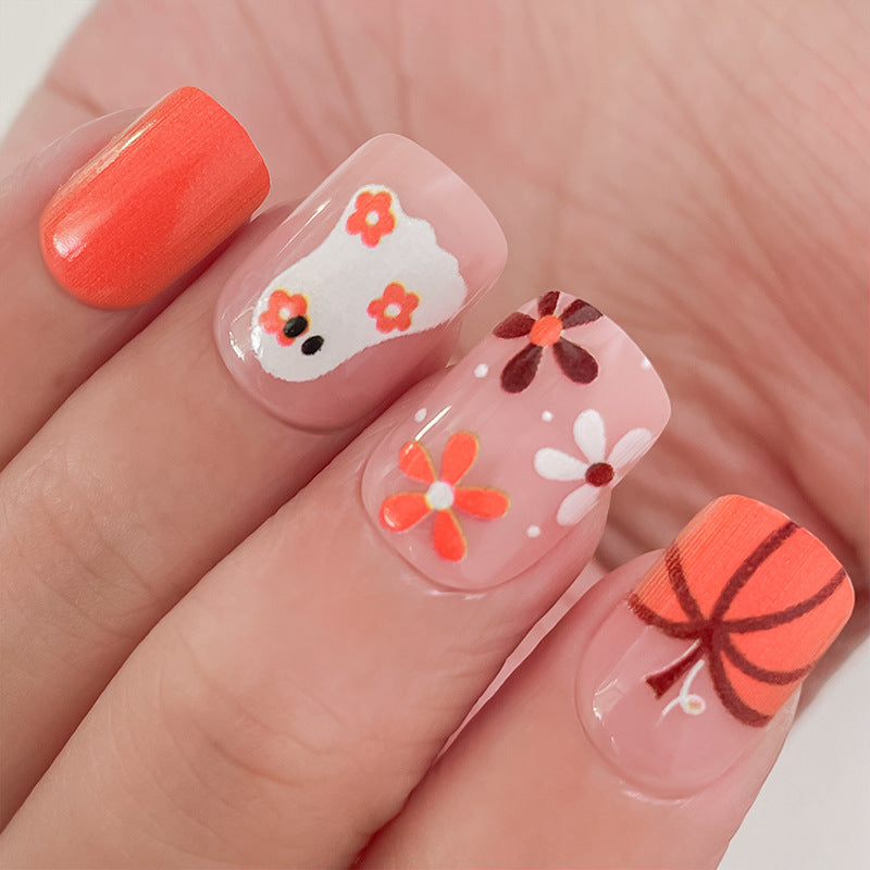 Künstlerisches Druck-On-Nagel-Set mit Halloween-Themen-Designs Brehn
