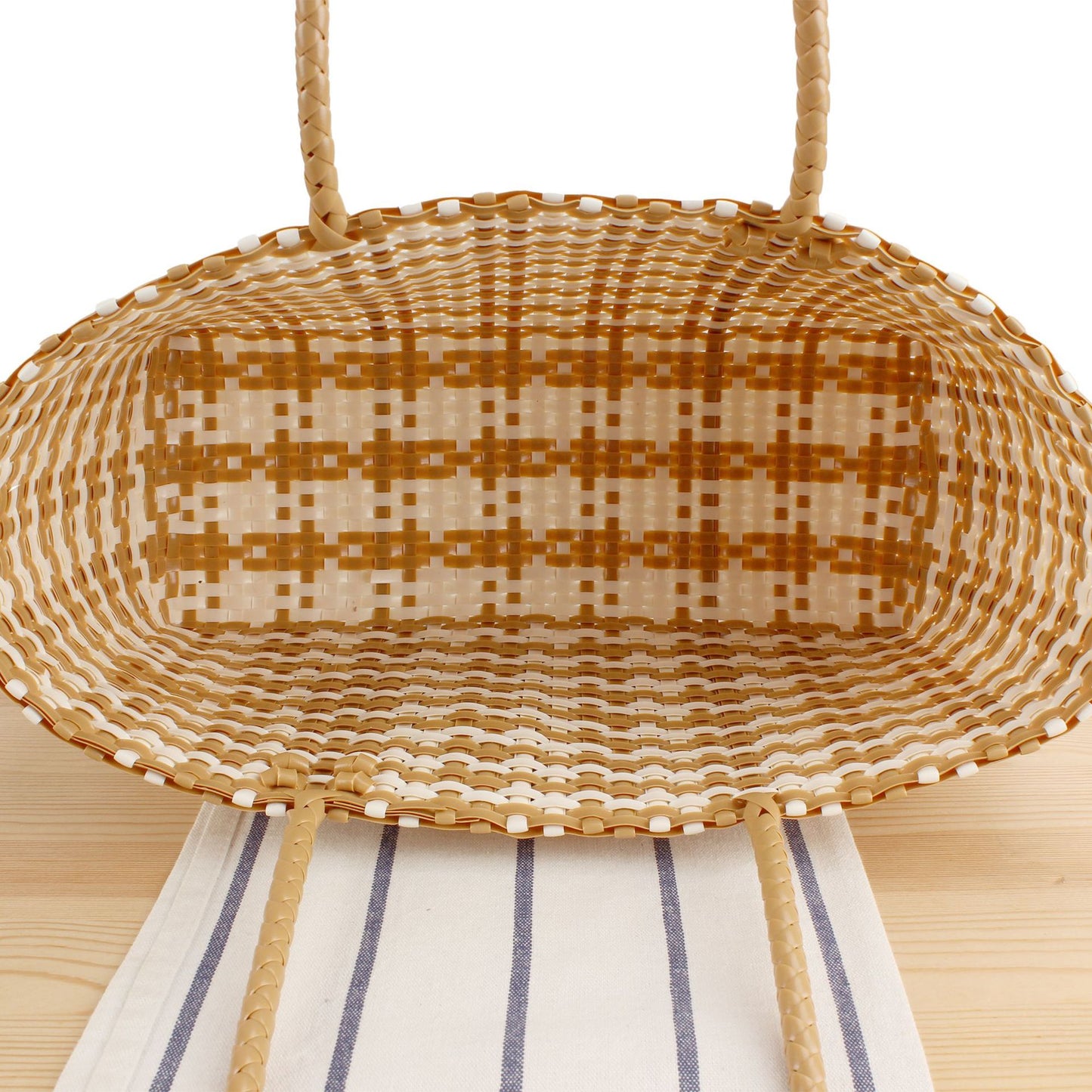 Designer-Tragetasche Aus Hochwertigem Geflochtenem Material Brehn