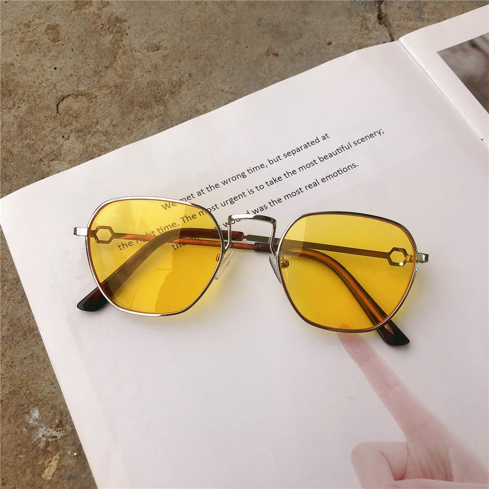 Vintage-inspirierte geometrische Rahmen-Sonnenbrille Brehn