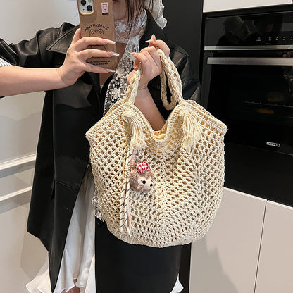Geflochtene Strohtasche für den Strand