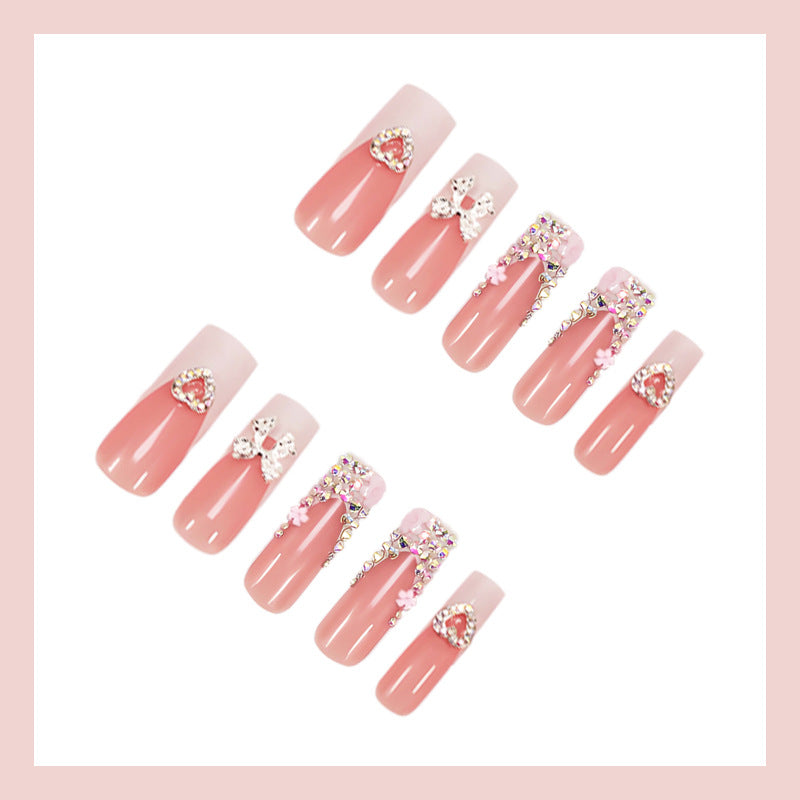 Kunstnagelset mit glamourösen 3D-Blumenverzierungen Brehn