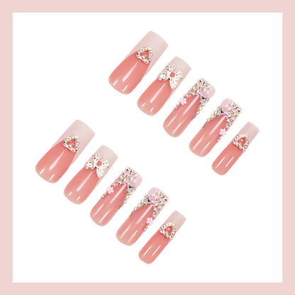 Kunstnagelset mit glamourösen 3D-Blumenverzierungen Brehn