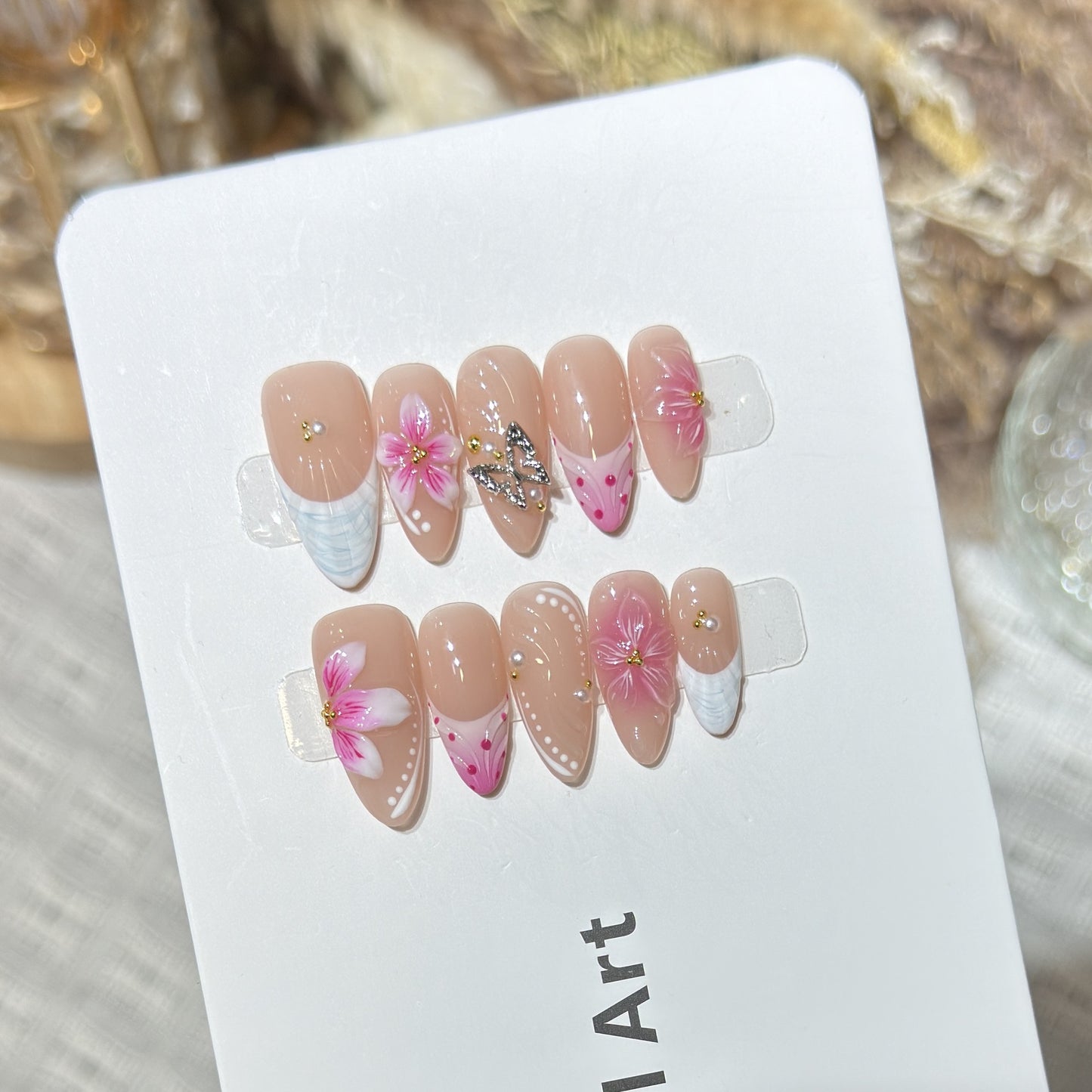 Florales Akzent Press-On Nagelkunst Set Brehn