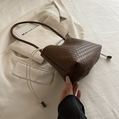 Gewebte Texturierte Handtasche