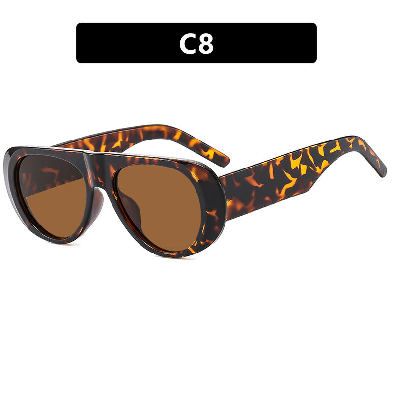 Damen zeitgenössische Sonnenbrille mit innovativem Design Brehn