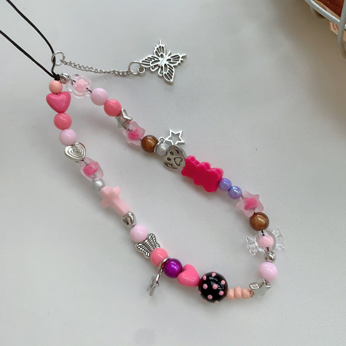 Farbenfrohes Perlen Charm Armband Brehn