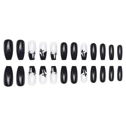 Künstlerisches Stiletto-Nagelset mit gothic Kreuzdesign Brehn