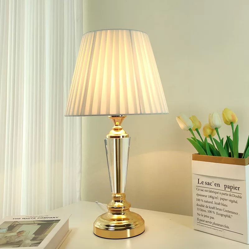 Dekorative Tischlampe mit elegantem Design