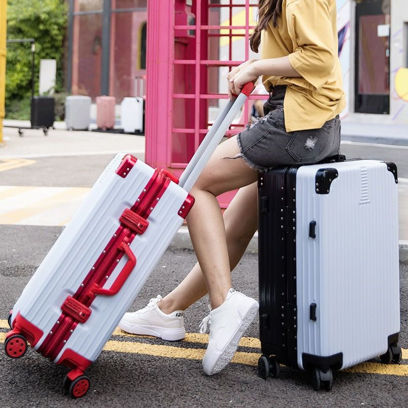 Hartschalen Reisekoffer Mit 360-Grad-Rollen Und Sicherheitsschloss Brehn