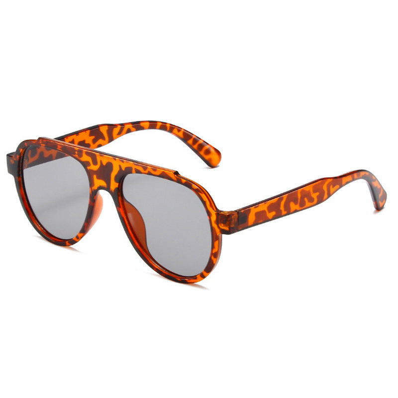 Damen modische Sonnenbrille im auffälligen Animal-Print Brehn