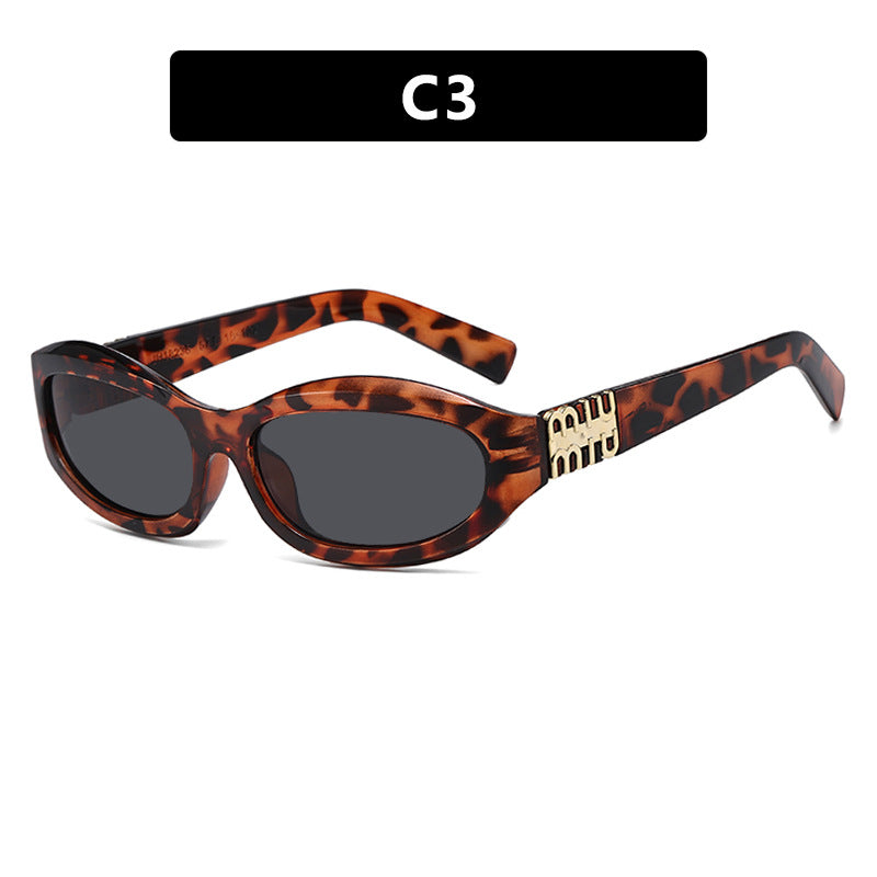 Damen modische Sonnenbrille im geschwungenen Design mit luxuriösen Details Brehn