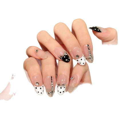 Dekorativer Press-On-Nagelset mit Strass und Punktdesign