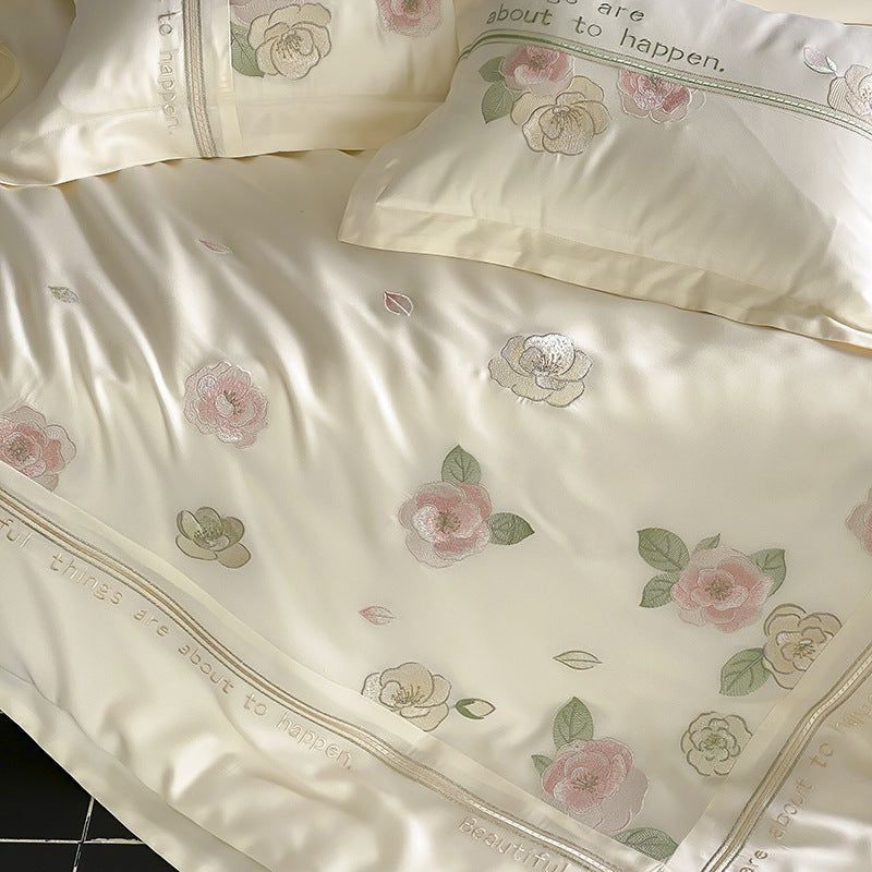 Seidiges Botanisches Rosen-Stickerei Bettbezugset mit Satinrand & Dekorativen Kissenbezügen