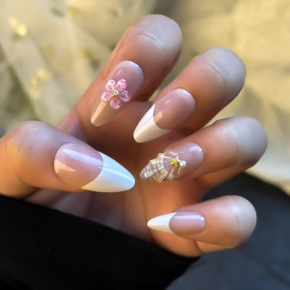 Elegantes florales Akzent Press-On-Nagelset Brehn