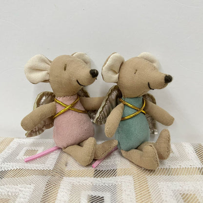 Handgefertigte Baumwolle Maus Puppe mit gehäkeltem Blumenkleid