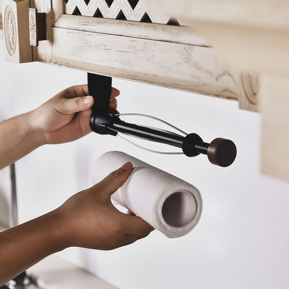 Moderne Wandgarderobe mit Holzdetails Brehn