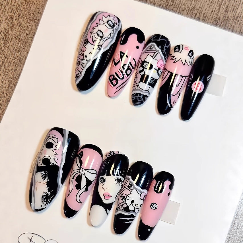 Elegante Nagelkunst mit Schwarz-Weiß-Kontrast Brehn
