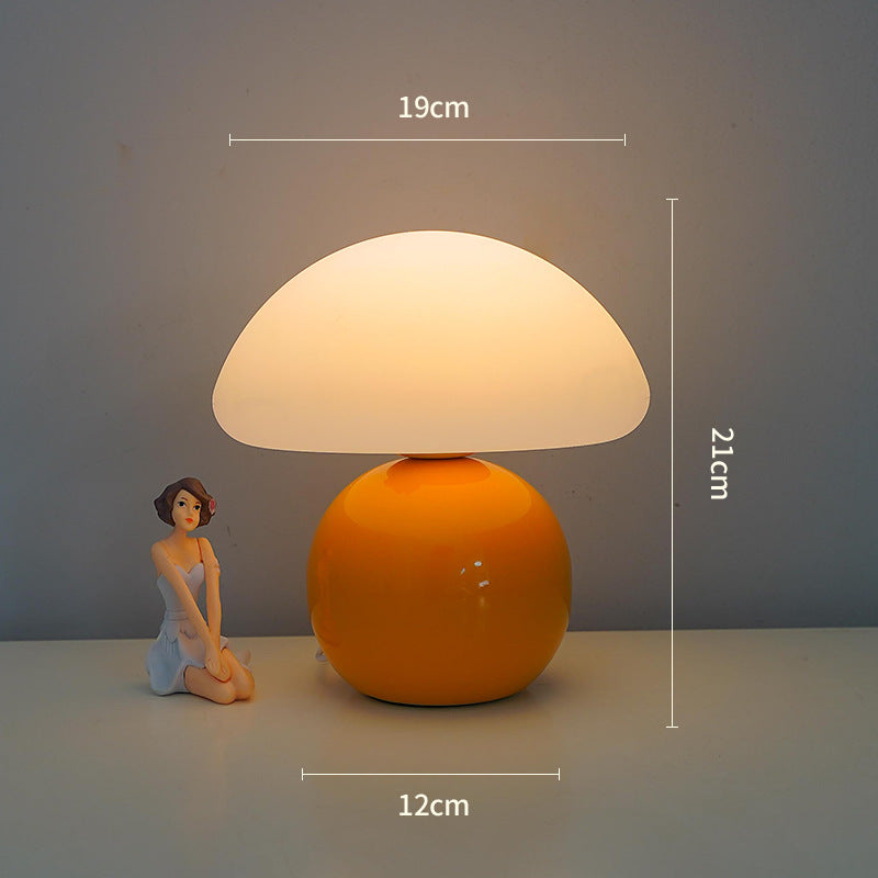 Künstlerische pilzförmige Tischlampe