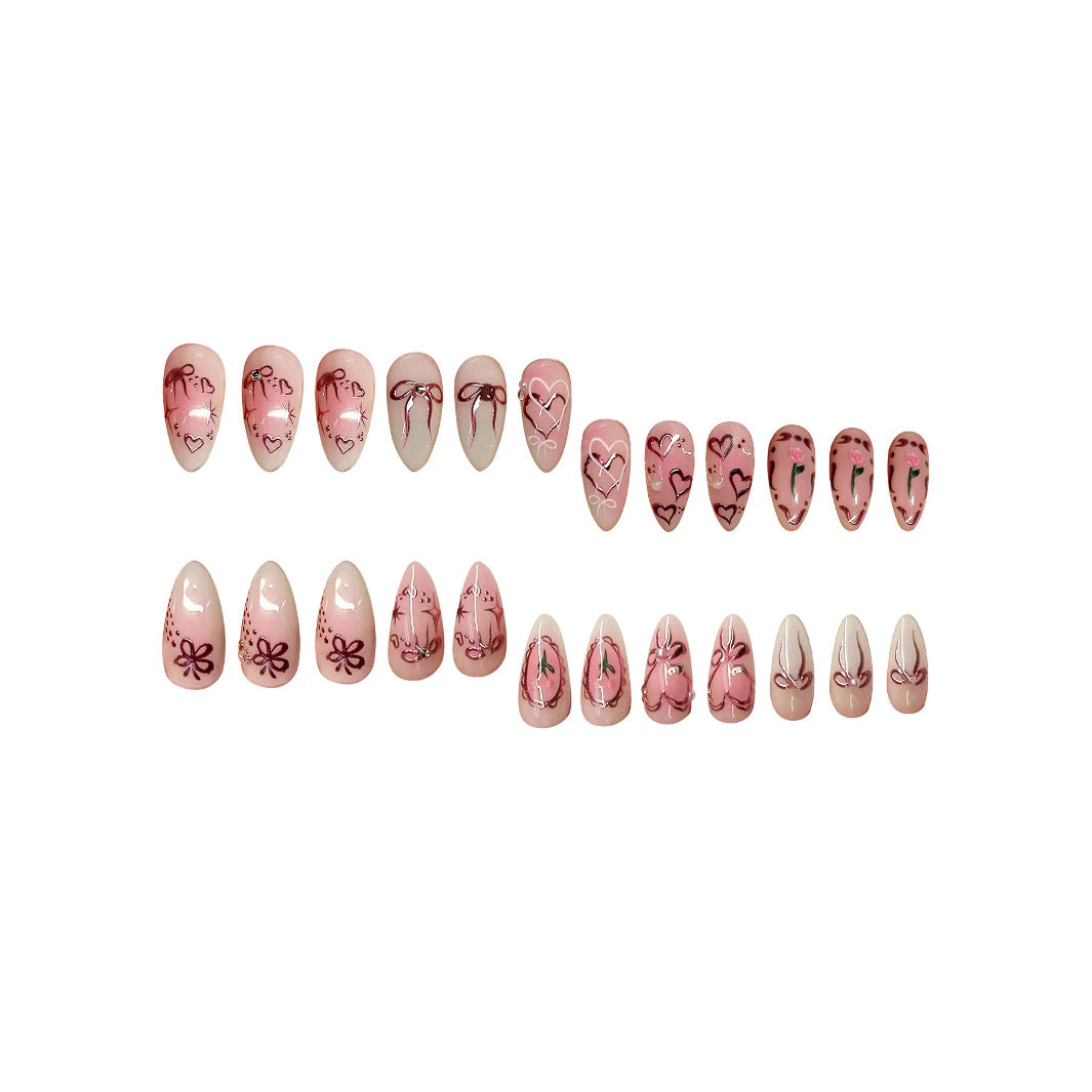 Dekorative Herz-Themen Press-On Nagelkunst Brehn