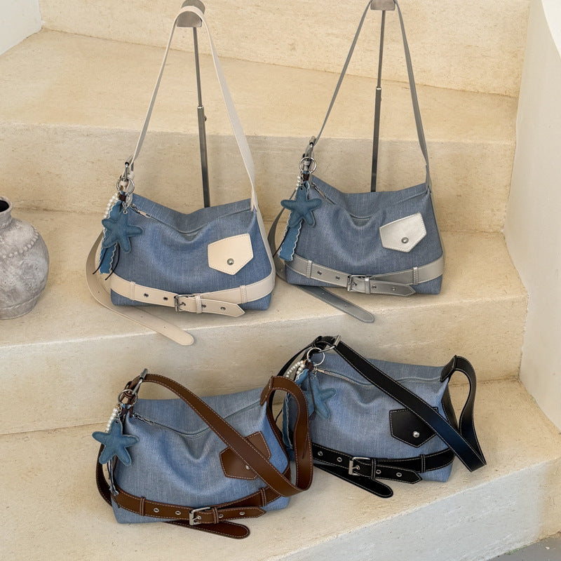 Lässige Denim-Schultertasche