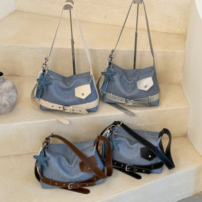 Lässige Denim-Schultertasche