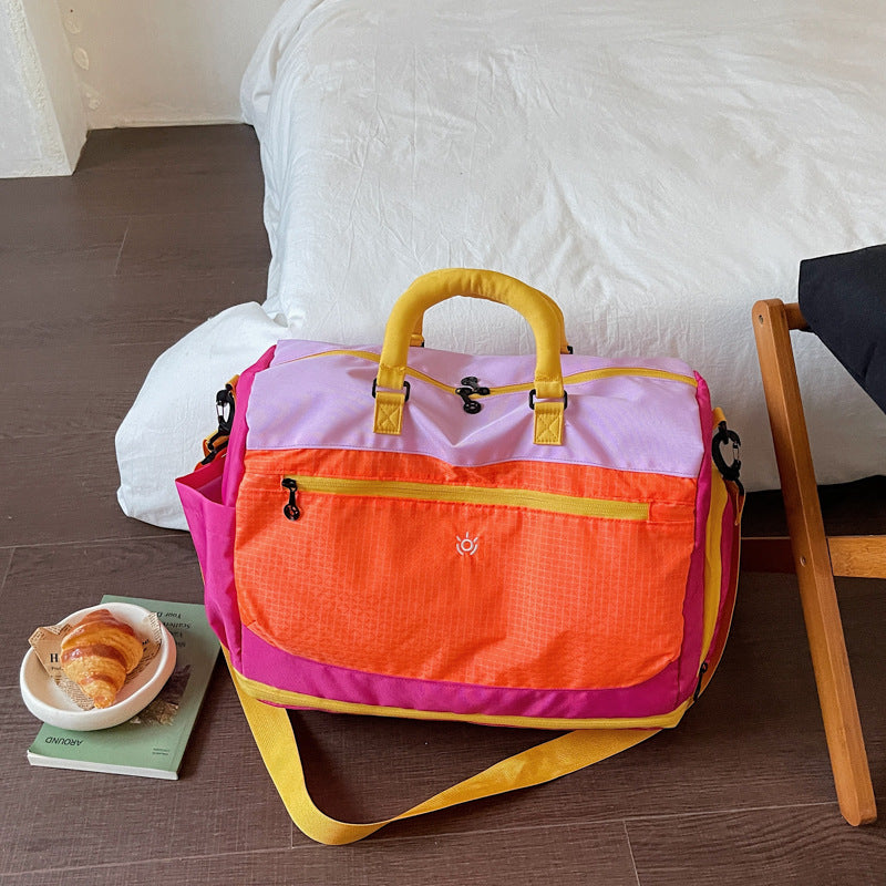 Sportliche Reisetasche Mit Funktionalem Design Brehn