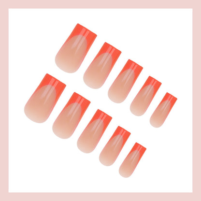 Kunstnagelset mit stilvollem Farbverlauf und eleganten Designs Brehn