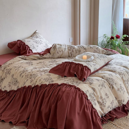 Romantisches Bettwäsche-Set mit Volant und Vintage-Blumenmuster