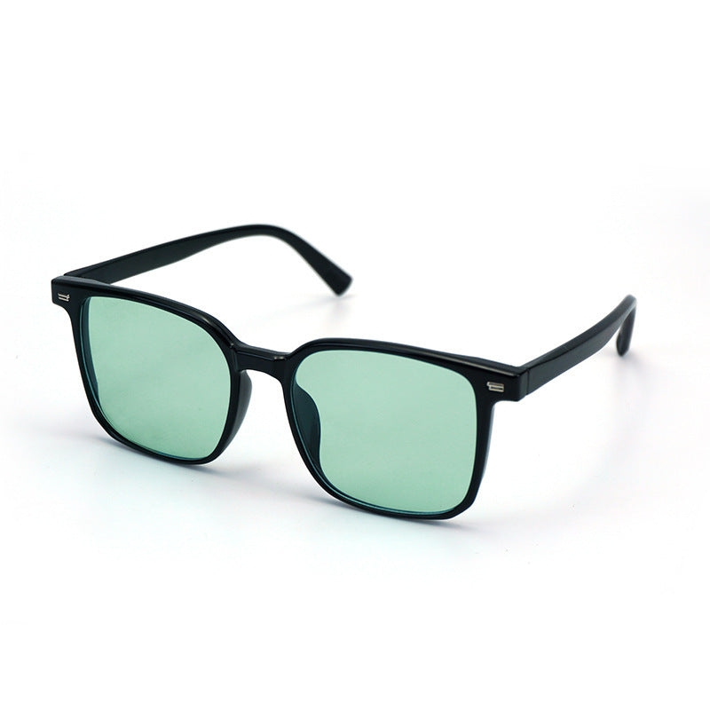 Damen Quadratische Sonnenbrille mit modernen Akzenten Brehn