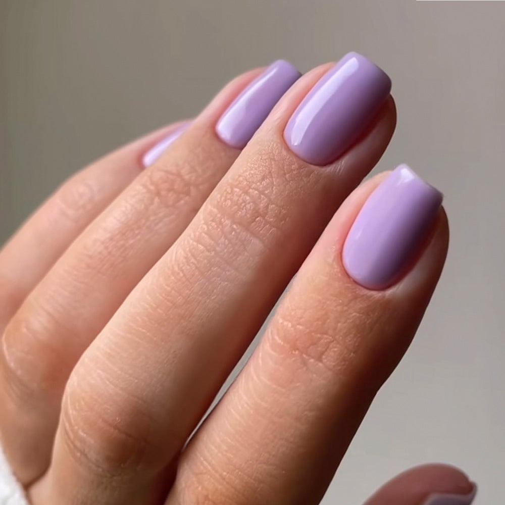 Hochglänzende Nagelkunst Brehn