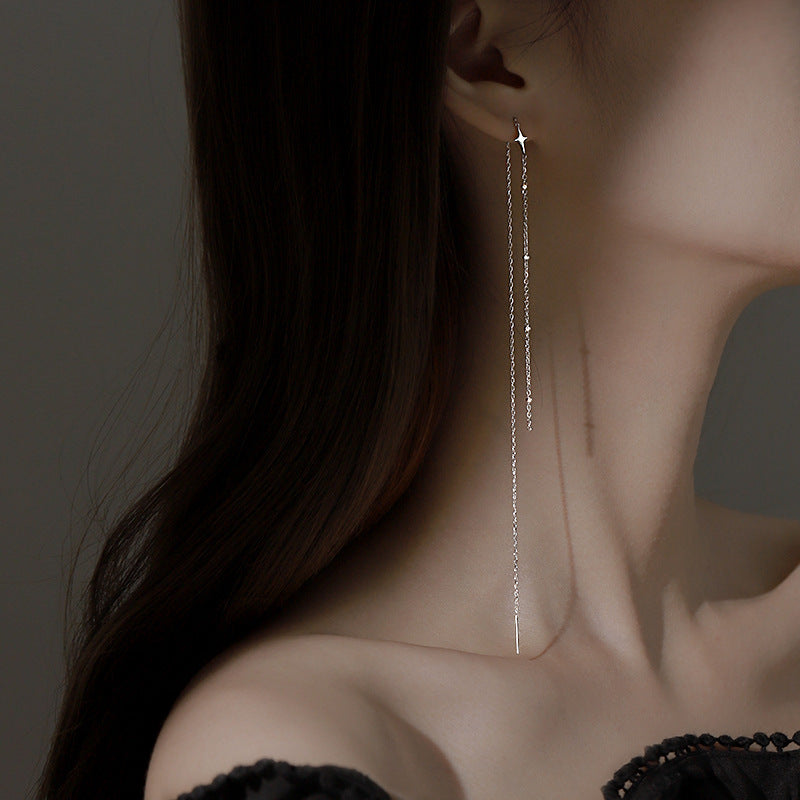 Elegante Y-Halskette mit Funkelndem Anhänger Brehn