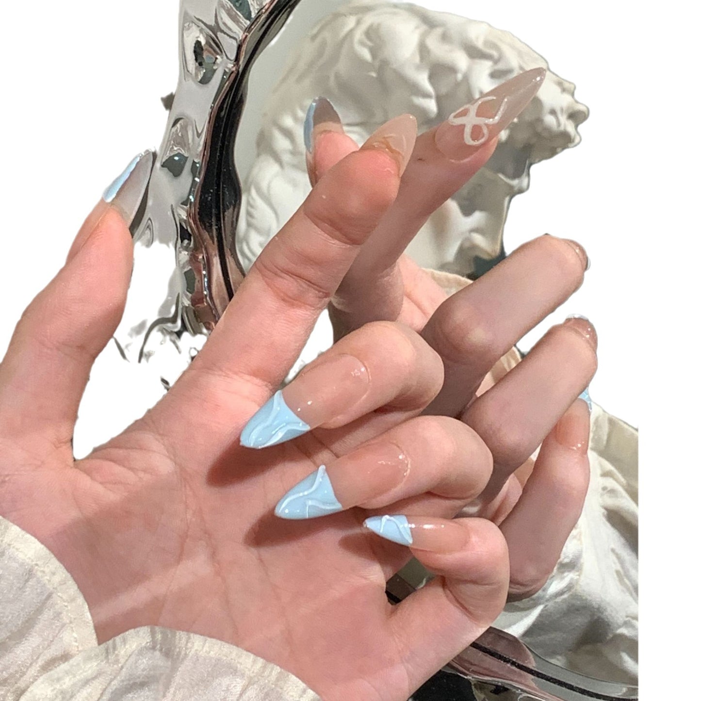 Dekoratives Press-On-Nagelkunst-Set mit charmantem Schleifen-Design Brehn