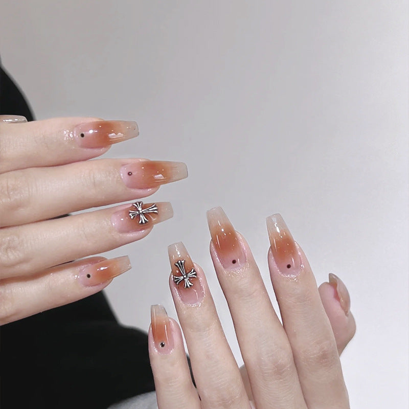 Kunstnagelset mit Glamourösen 3D-Verzierungen Brehn