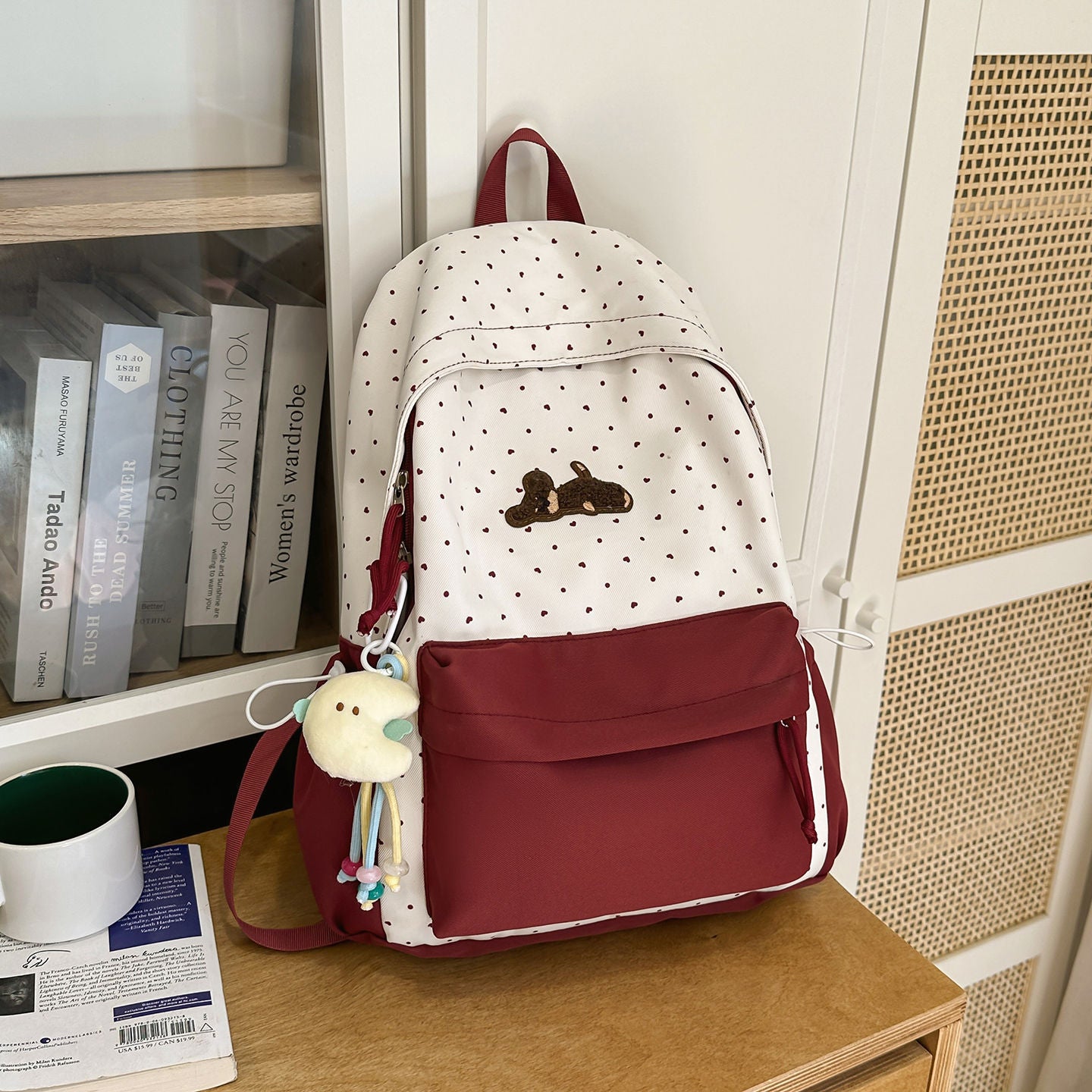 Verspielter gepunkteter animierter Rucksack Brehn