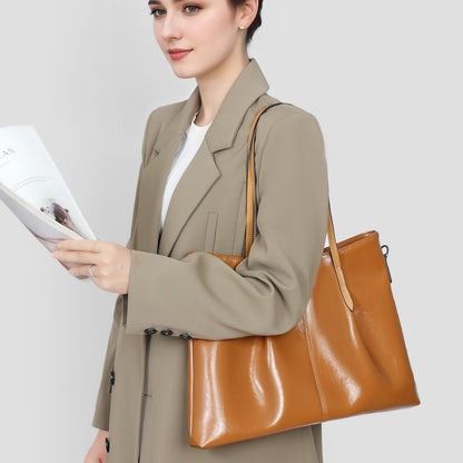 Große Glänzende Leder Schultertasche mit Schnallenriemen
