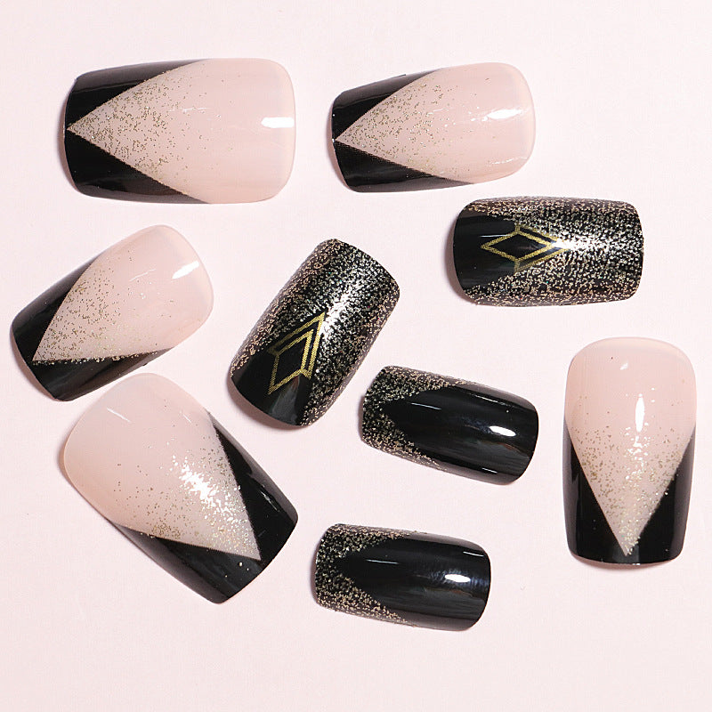Elegantes Press-On Nagelkunstset mit geometrischem Design Brehn