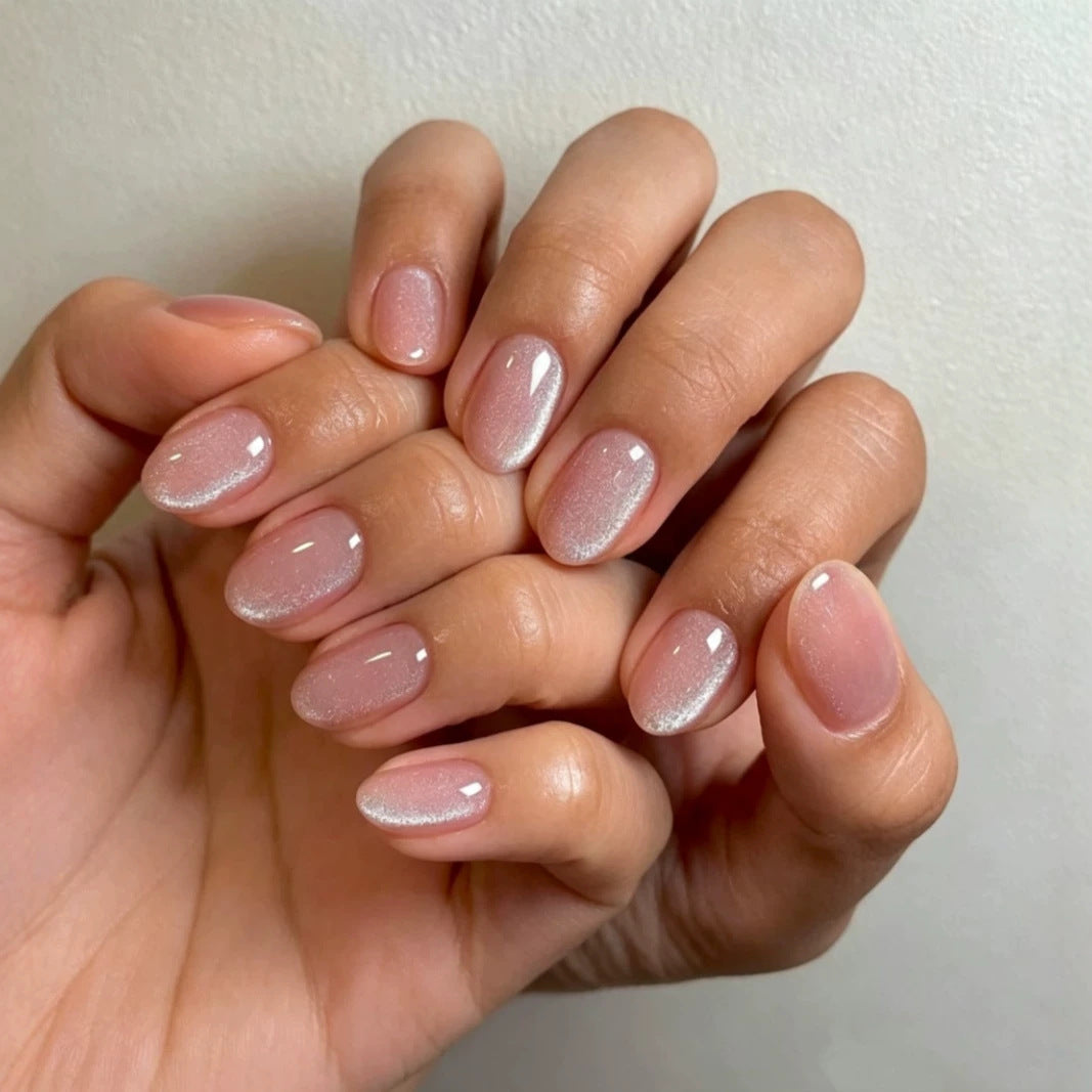 Elegantes Press-On-Nagelsatz mit Glitzereffekt Brehn