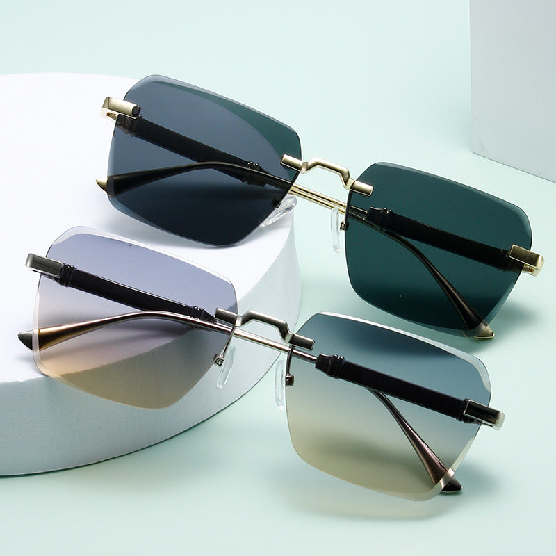 Damen modische Sonnenbrille mit quadratischem Rahmen und luxuriösen Akzenten Brehn