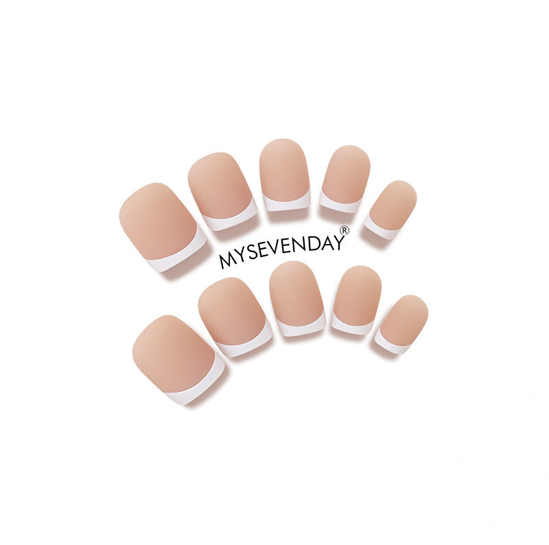 Matte French Tip Press-On Nail Set Brehn
