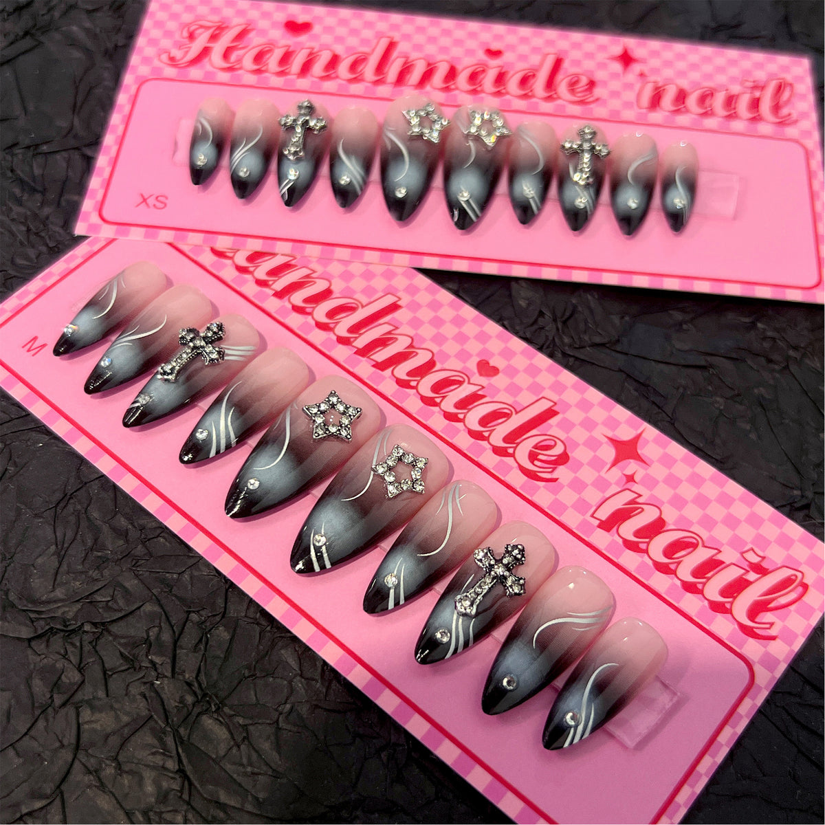 Kunstvolle Stiletto-Nägel mit elegantem Glitzer-Design Brehn