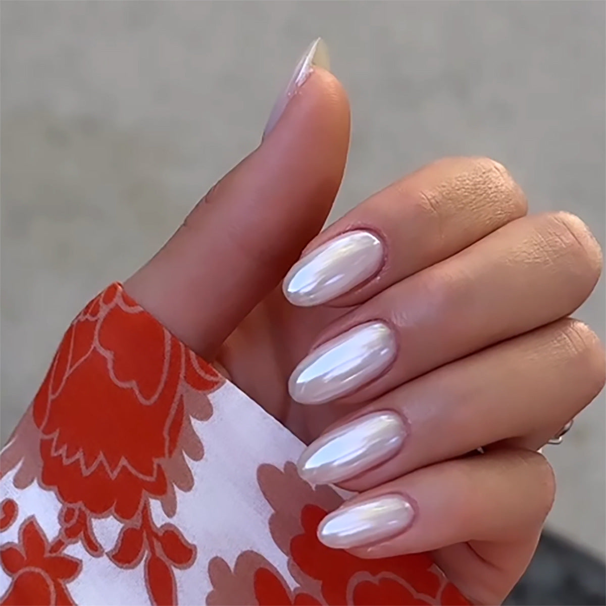 Luxus Acryl-Nägel mit metallischem Glanz Brehn