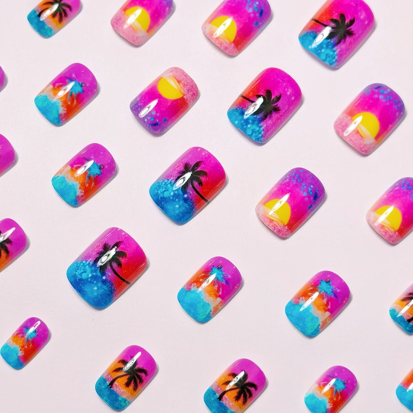 Kunstnägel mit Leuchtendem Sonnenuntergangs-Design Brehn