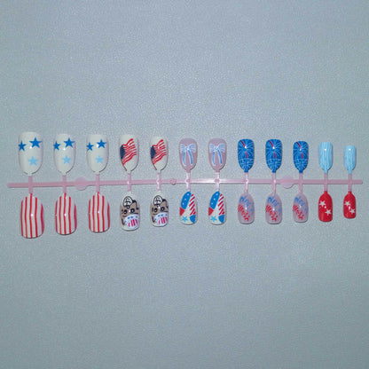 Kreatives Unabhängigkeitstag-Nagelkunst-Set