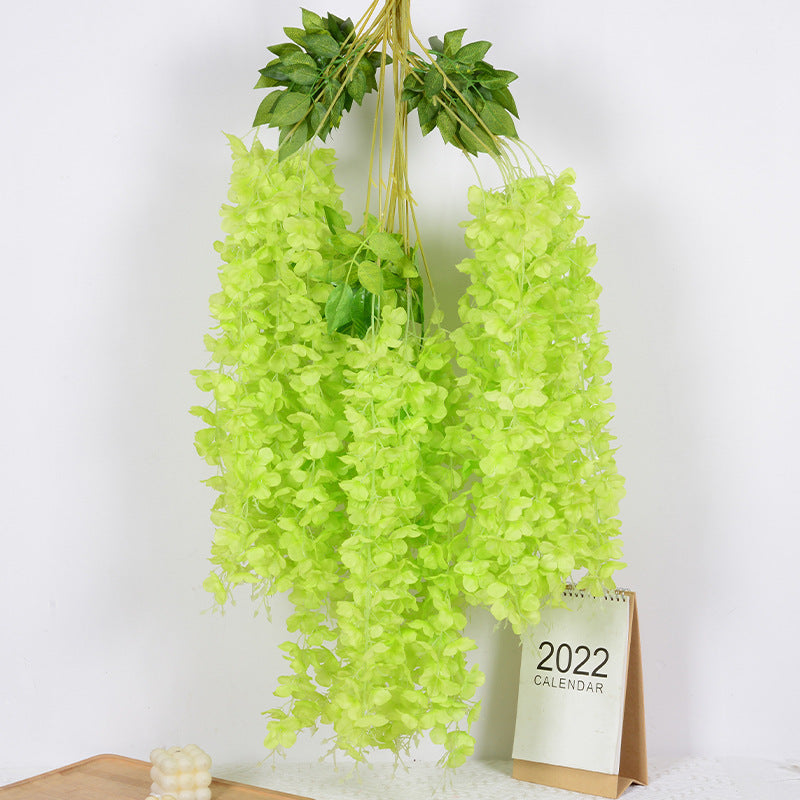 Hängende Blumendekoration