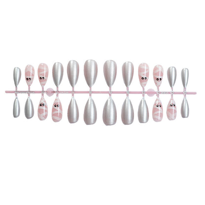 Kreatives Press-On Nageldesign-Set Brehn