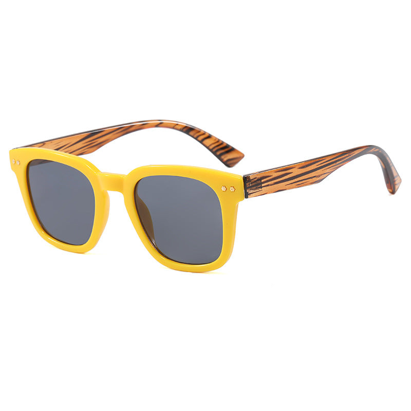 Damen Quadratische Sonnenbrille mit modernem transparentem Rahmen und UV-Schutz Brehn