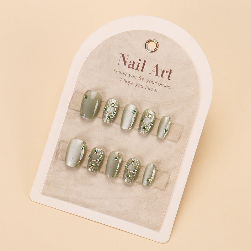 Thematische Nagelkunst Press-On Nägel mit süßen Charakter- und Schleifendesigns Brehn