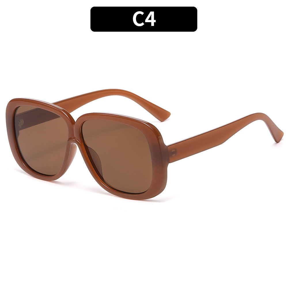 Übergroße retro-inspirierte quadratische Sonnenbrille
