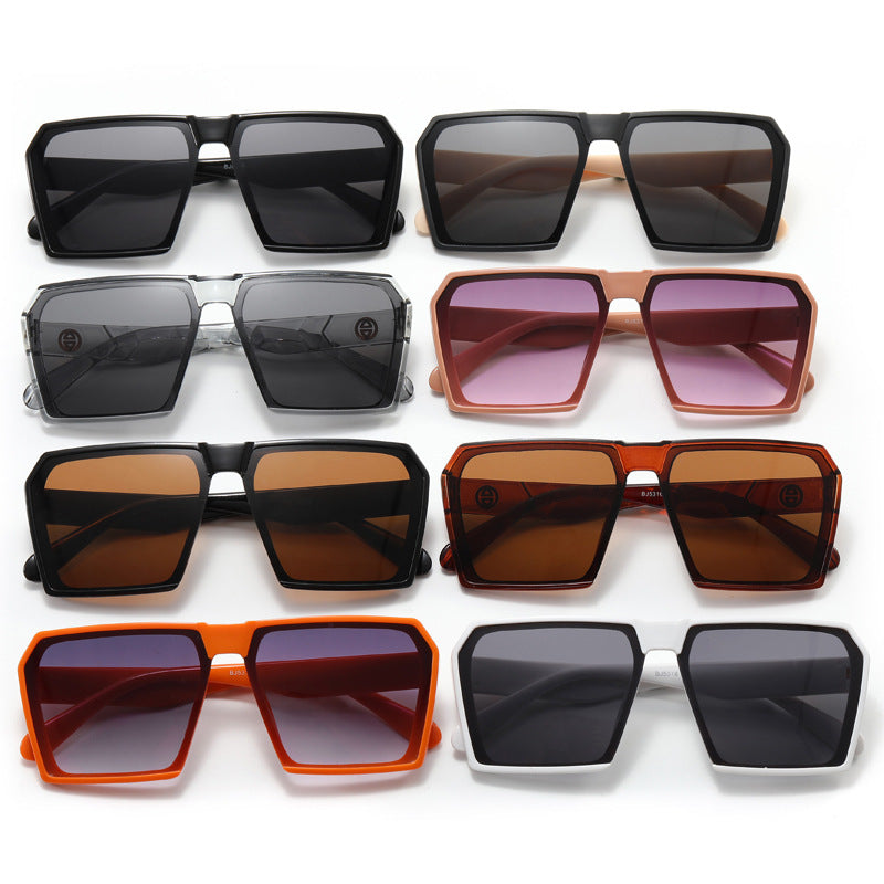 Damen Stylische quadratische Sonnenbrille mit kontrastierenden Gläsern Brehn