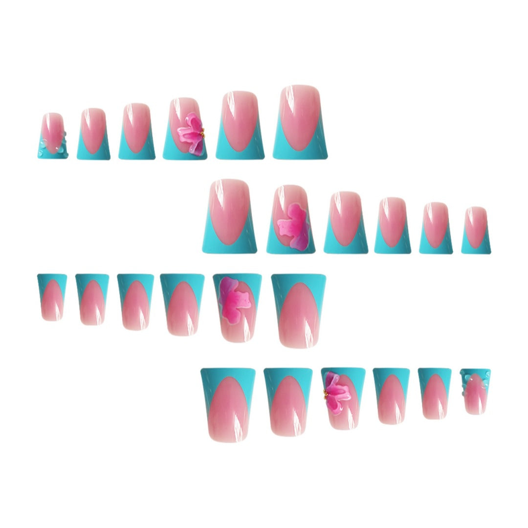 Künstlerische French Tip Nagelverstärkungen Brehn